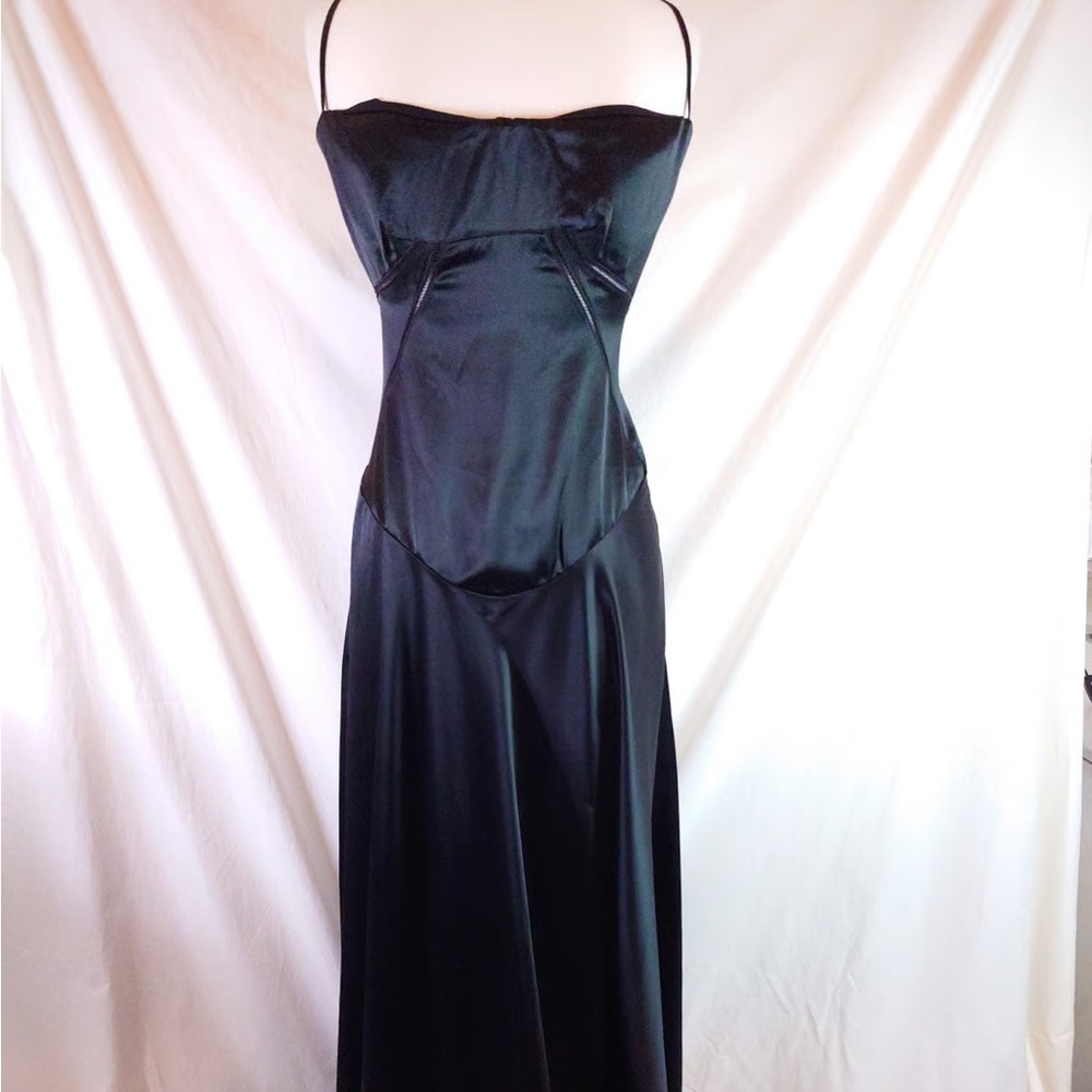 Annabelle House of CB dress